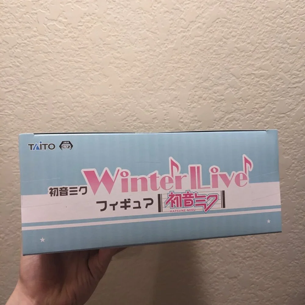 Hatsune Miku Winter Live Version - Taito Figure (New, Unopened) - Picture 5 of 7